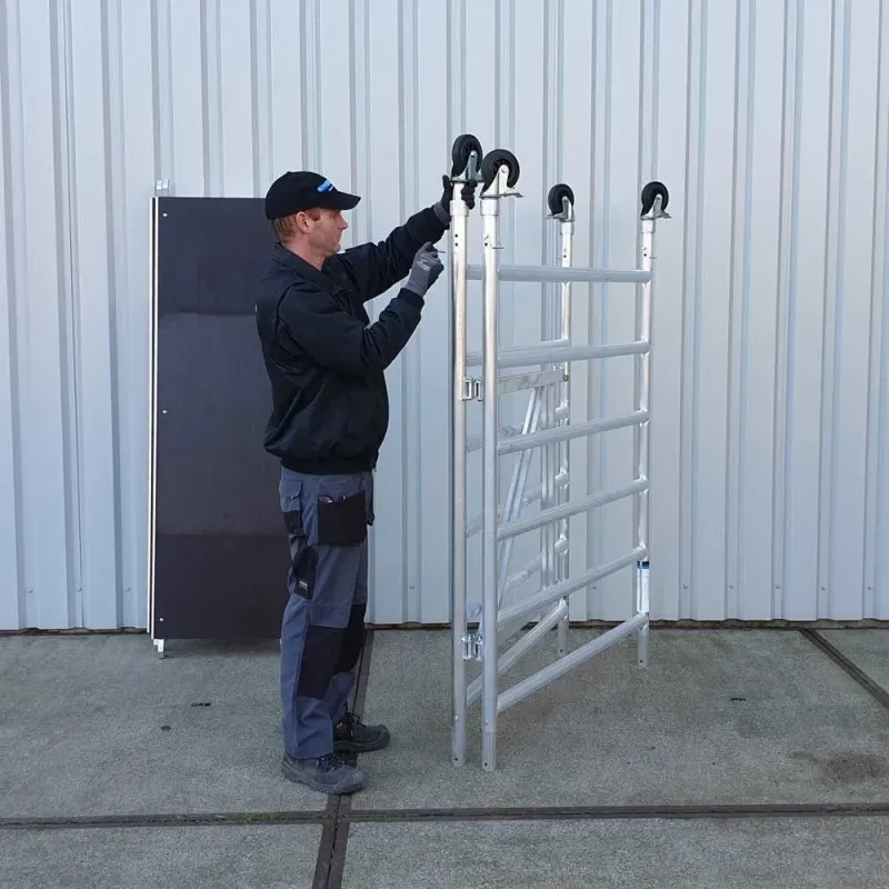 Mobile aluminum scaffolding CT26 - 135 cm x 190 cm x 3 m