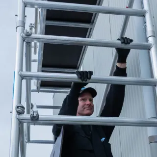 Mobile facade scaffolding - 135 cm x 190 cm x 6.2 m - Euroscaffold