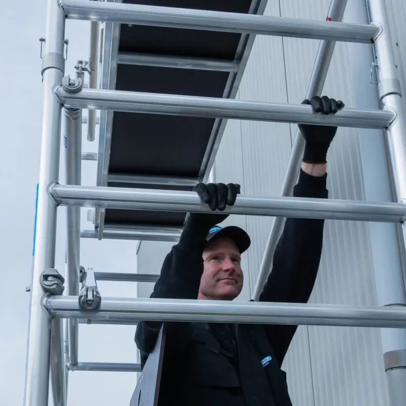 Mobile facade scaffolding - 135 cm x 190 cm x 6.2 m - Euroscaffold