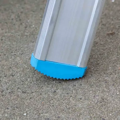 Dvojdielny rebrík Eurostairs (Euroscaffold) 2 x 12 - pracovná výška do 5,5 m.