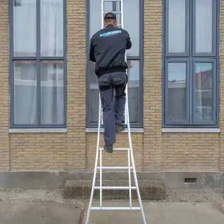 Drabina wygięta dwuelementowa Eurostairs (Euroscaffold) 2 x 14 - wysokość robocza do 7,5 m