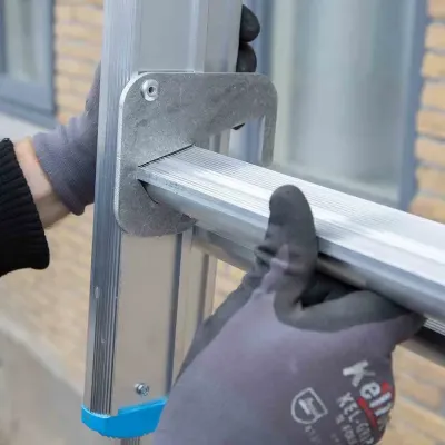 Stabilný trojdielny rebrík Eurostairs (Euroscaffold) 3 x 8 - pracovná výška do 5,75 m