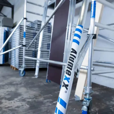 Rusztowanie Alumexx Light 75 cm x 190 cm - wysokość robocza 8,2 m
