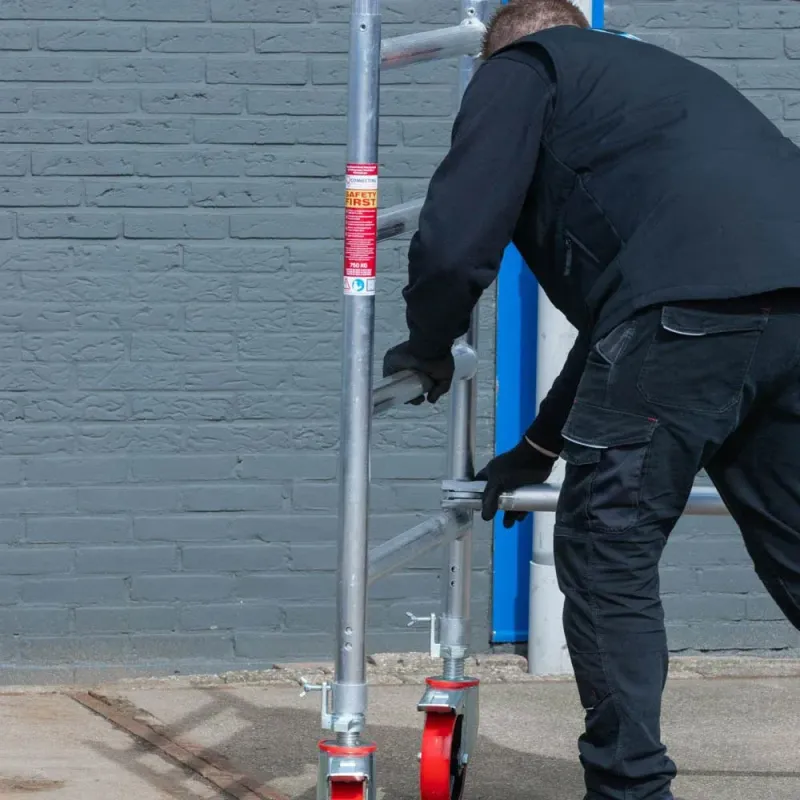 Rusztowanie jezdne elewacyjne - 135 cm x 250 cm x 8,2 m - Euroscaffold