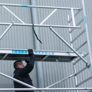 Lešenie 135 cm x 250 cm - pracovná výška 10,2 m + príves